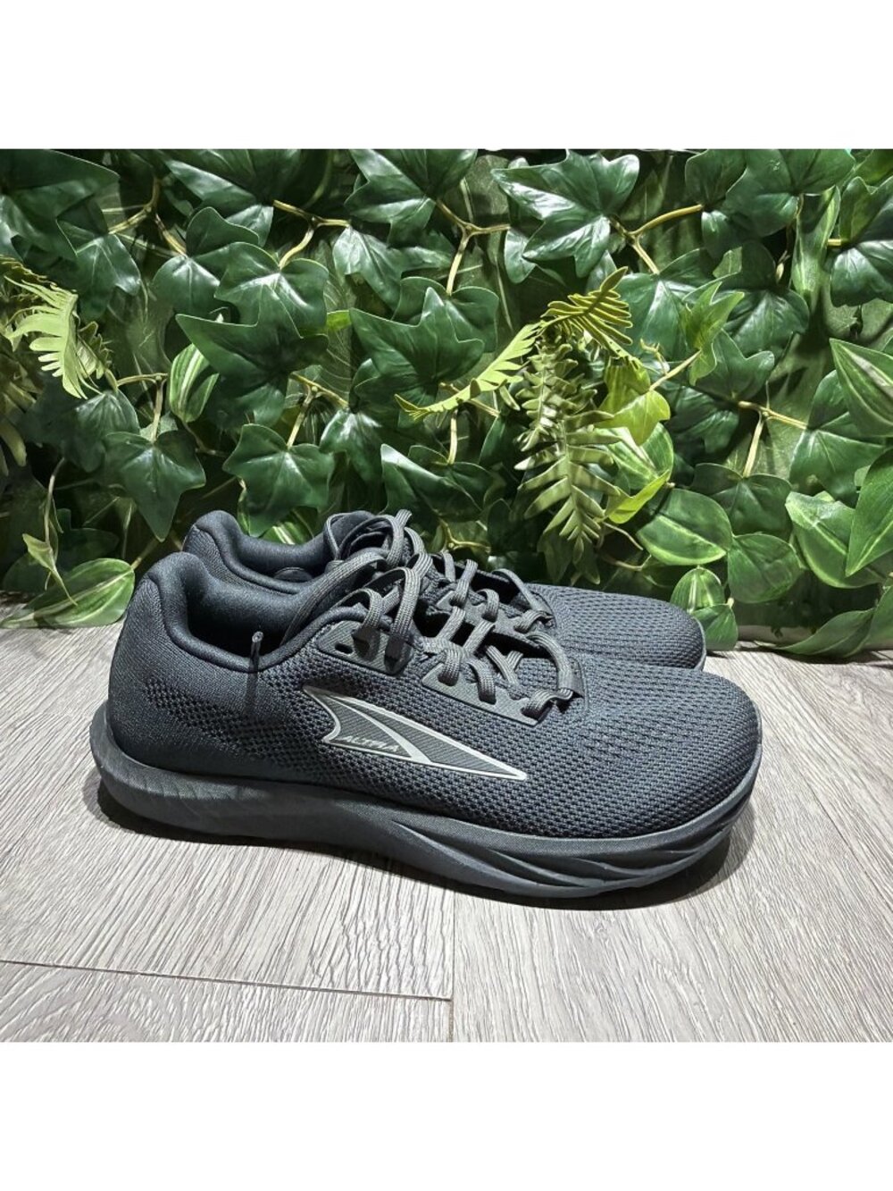 Altra Escalante 4 Black Women's Size 6.5 Running Shoes Sneakers AL0A85NF001